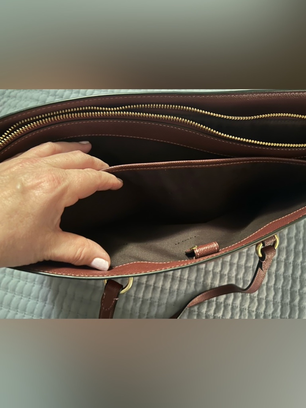 COACH Brown Leather Tote Shoulder Bag with Gold Hardware - Picture 7 of 11